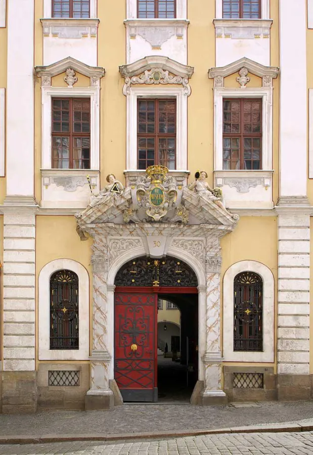 Eingangsportal Barockhaus Neißstraße 30