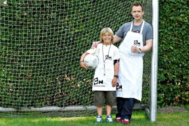 Bild: „Cartoon Network Topfrocker – Lasse tischt auf“ zeigt Kids, wie viel Spaß Kochen mit frischen Zutaten macht