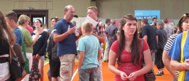 Bild: Junge Menschen im Rhein-Main-Gebiet wollen die Welt entdecken – Großer Andrang auf der SchülerAustausch-Messe