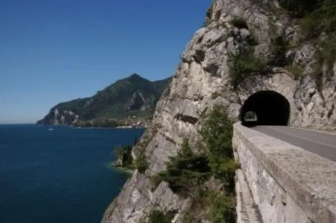 007 kehrt zurück an den Gardasee - Erneut Dreharbeiten zum neuen James Bond Film Bild: 007 kehrt zurück an den Gardasee - Erneut Dreharbeiten zum neuen James Bond Film