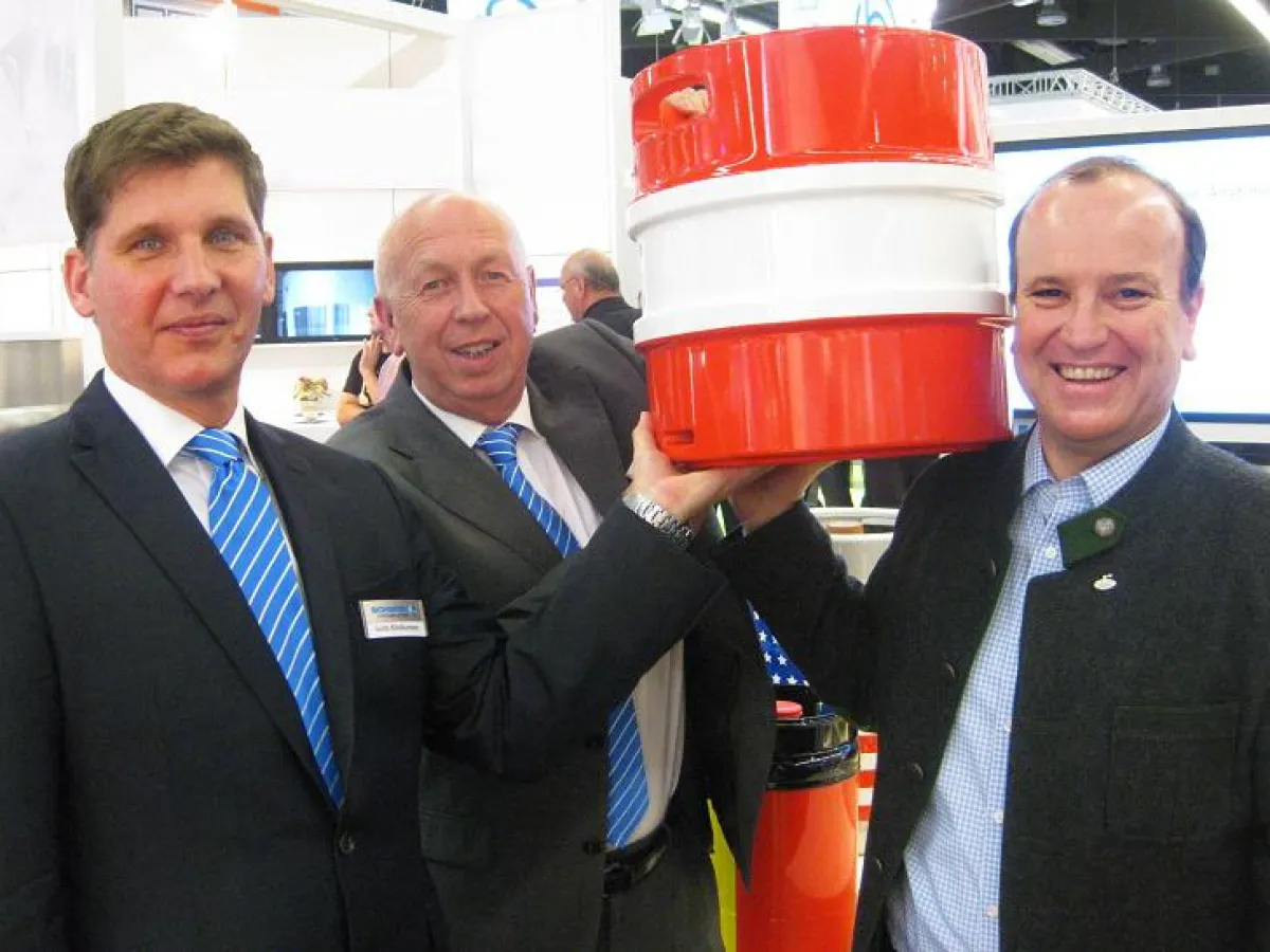 v.l.: G. Klinkhammer, F. Gruber, K. Schiffner, (c) SCHÄFER Container Systems