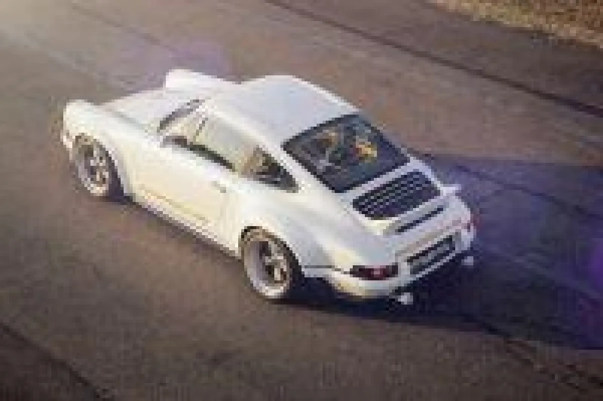 Restaurierter Porsche 964 by Singer