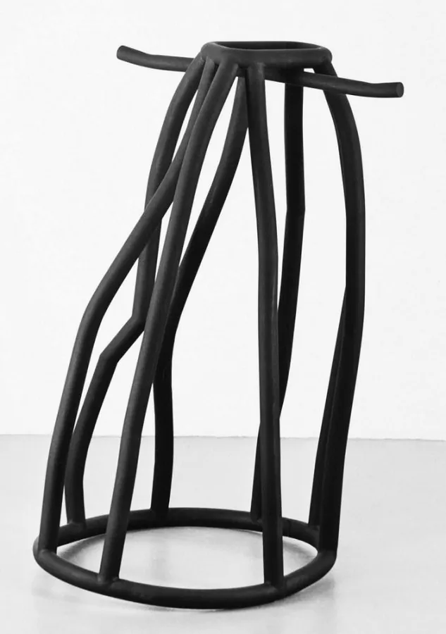 Pit Kroke: KESTOR, 1992, Stahl, 115 × 62 × 72 cm - Foto: Alex Kroke