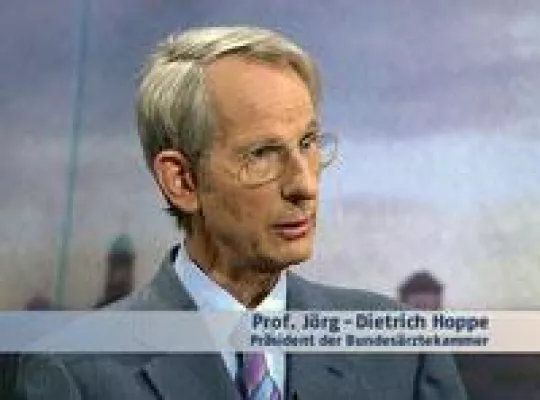 Bild: Prof.Dr. Jörg-Dietrich Hoppe im Gespräch mit Br. Paulus