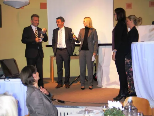 Bild: Zehnte Tafelrunde 2017 und Übergabe des Partnerpreises im CJD Berufsbildungswerk Frechen