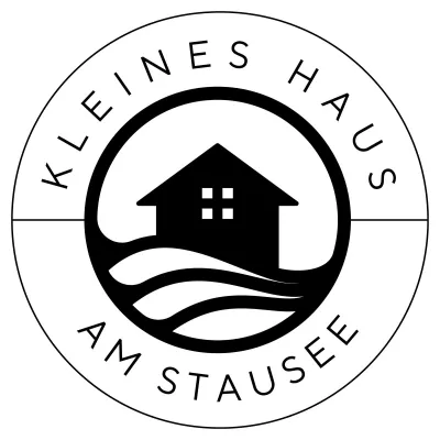 Bild: Ferienbungalow im Bungalowdorf Zadelsdorf - Urlaub am Zeulenrodaer Meer im Kleinen Haus am Stausee