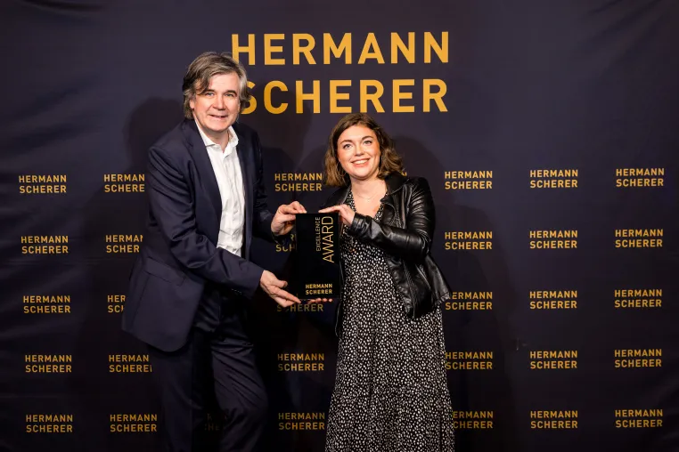 Excellence-Award mit Weltrekord für Julia Kerstin Bild: Excellence-Award mit Weltrekord für Julia Kerstin