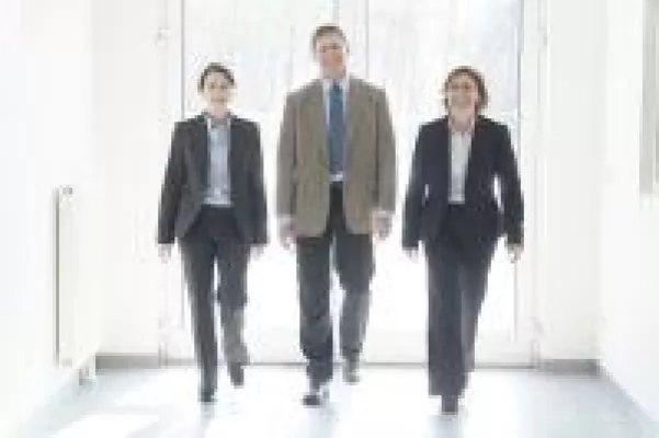 Bild: Regionalmarketing wählt elektro Franz Spangler GmbH aus Dietfurt zum Unternehmen des Monats Dezember