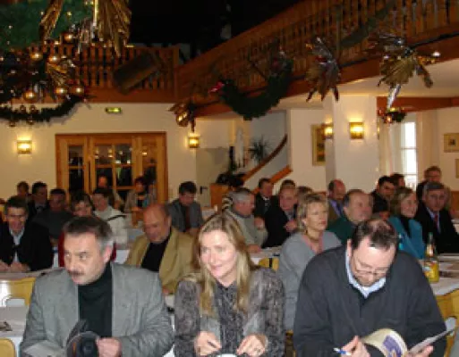 Bild: Jahresabschluss bei bester Laune  - Mehr Mitglieder – mehr Weiterbildung