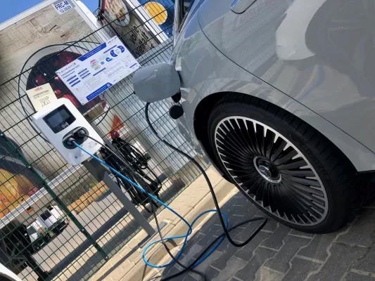 Erfolgreicher Abschluss des Clusters Harmon-E Bild: Erfolgreicher Abschluss des Clusters Harmon-E