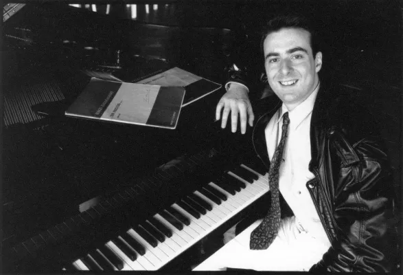 Bild: Klavierabend mit Julian Evans am Dienstag, 06.11.2012 in Pfungstadt