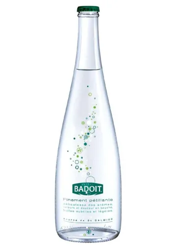 Elegante Glasflasche vermittelt den leichten, prickelnden Geschmack von Badoit Bild: Elegante Glasflasche vermittelt den leichten, prickelnden Geschmack von Badoit