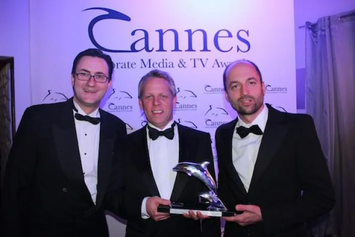 Bild: brain script gewinnt silbernen Delphin in Cannes