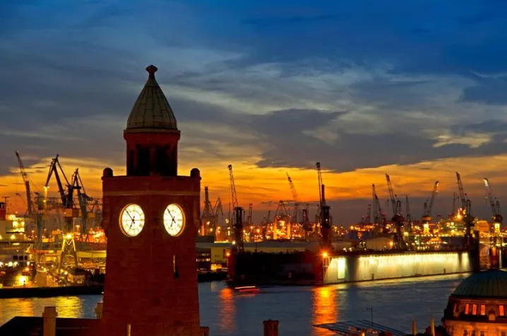 Bild: Rohrleitungssysteme für Campus Futura, Hamburg