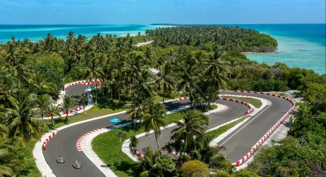 Bild: Kandima Maldives eröffnet “Fast Track“: Die längste und schnellste E-Gokart Profibahn der Malediven!