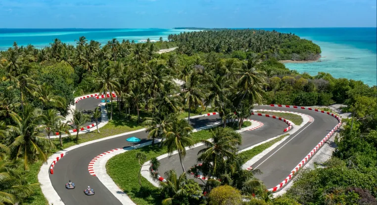 Bild: Kandima Maldives eröffnet “Fast Track“: Die längste und schnellste E-Gokart Profibahn der Malediven!