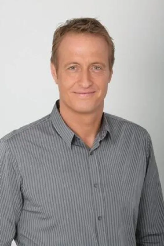 Moderator FLORIAN KÖNIG