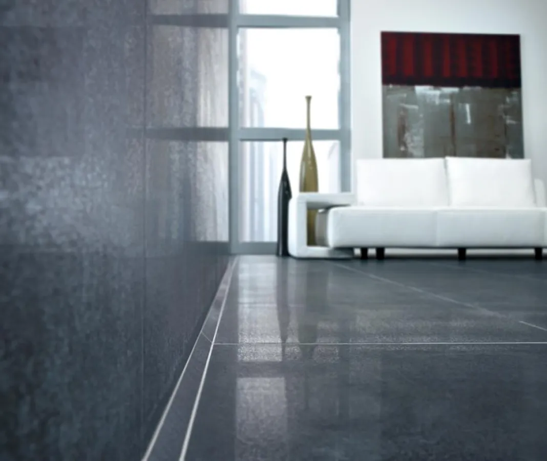 Covestar schafft elegante Wand-/Boden-Übergänge