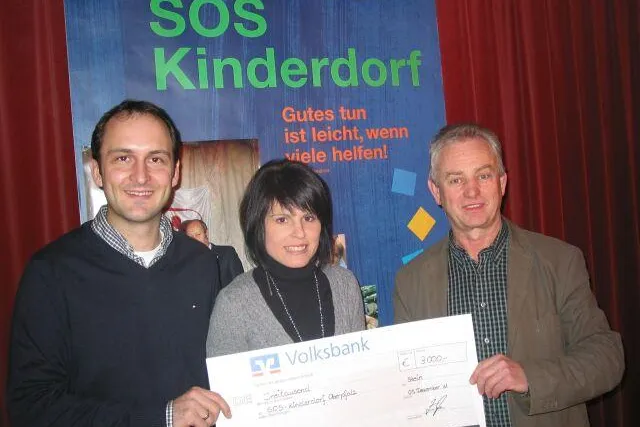 Bild: Erdenwerk Ziegler, Stein - Spende für das SOS-Kinderdorf Immenreuth