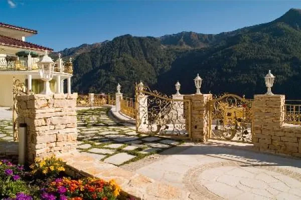 Bild: Aktiv wohlfühlen im Land-Palais in Südtirol - persönliches forever young Gesundheitscoaching nach Dr. Strunz