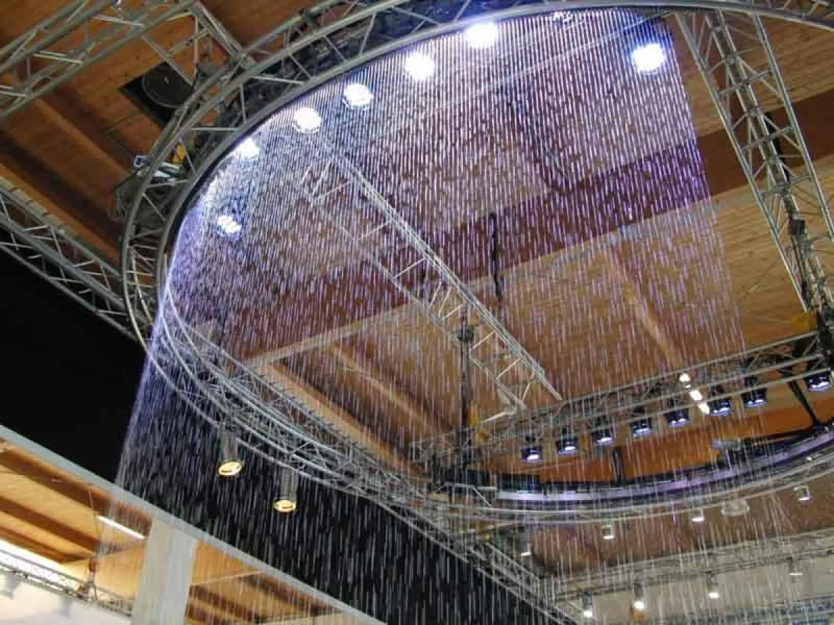 Wassergrafik von watershow.de für Gore-Tex (Foto: watershow.de)