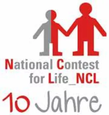 Bild: Caroline Beil "slamt" zugunsten der NCL-Stiftung