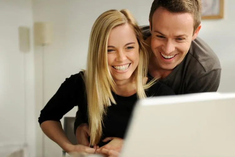 Bild: Internet und Tageszeitung bei Immobiliensuche am gefragtesten