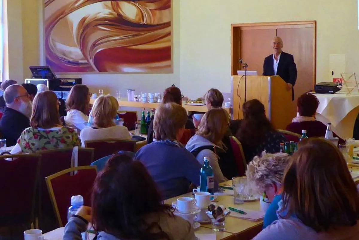 Der Faszienforscher Dr. Robert Schleip erklärte die Bedeutung der Faszien für die Gesundheit.