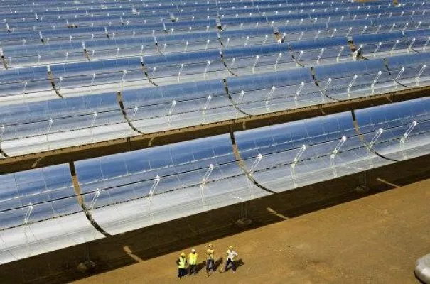 Bild: Solarinitative geht in die zweite Runde - Laptopseite beteiligt sich an SolarMillenium AG