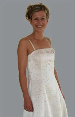 Bild: Glitzer und Glamour mit Swarovski Kristallen bei "Perlen & Design" in Ingolstadt