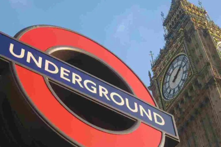 Bild: Uni fertig und dann? Praktikum in London