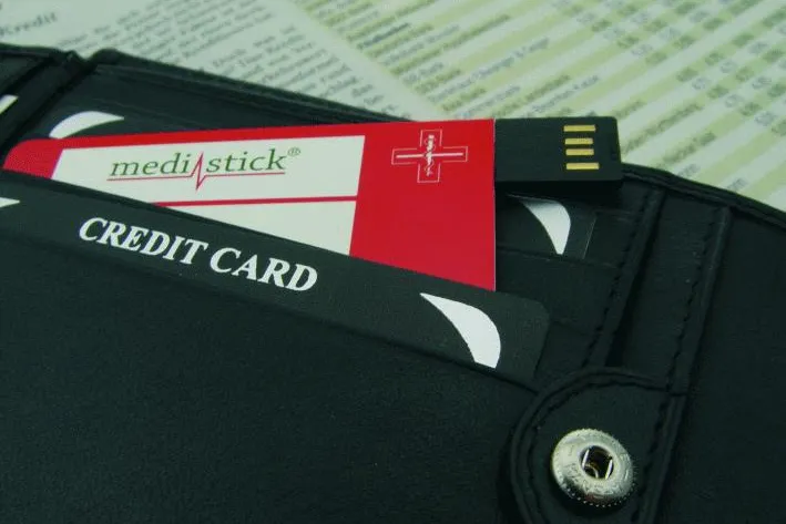 Bild: Wissen rettet Leben - "medistick" beinhaltet umfangreiche Informationen über den Patienten