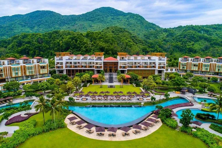 Bild: Familienurlaub in Vietnam: Abenteuerspielplatz Lang Cô Bay