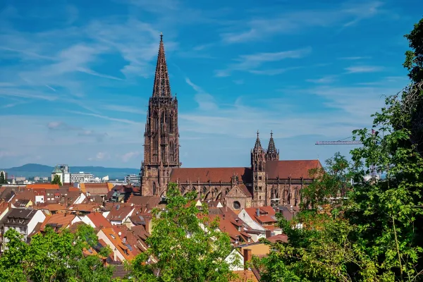 Bild: Immobilienmakler  Freiburg: Brumani Immobilien ist der regionaler Experte vor Ort