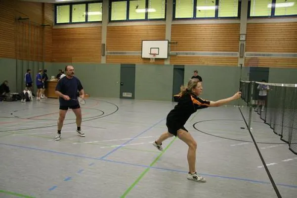 Bild: Badminton: Nach zwei Siegen punktgleich mit dem Tabellenführer