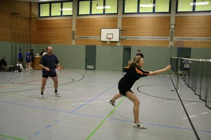 Bild: Badminton: Nach zwei Siegen punktgleich mit dem Tabellenführer