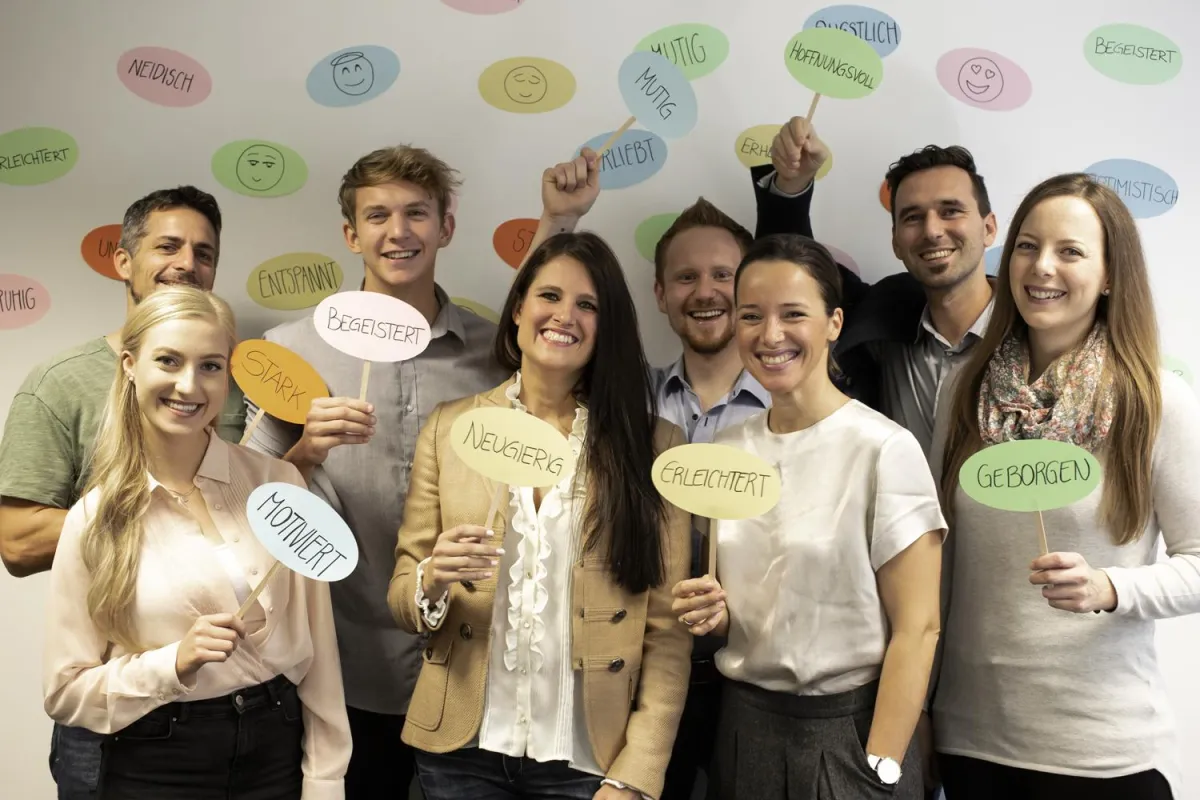 Das Instahelp-Team arbeitet mit Studo zusammen.