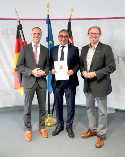 JGU beglückwünscht Barie Al-Masri zur Auszeichnung mit dem Lehrpreis des Landes Rheinland-Pfalz 2026 Bild: JGU beglückwünscht Barie Al-Masri zur Auszeichnung mit dem Lehrpreis des Landes Rheinland-Pfalz 2026