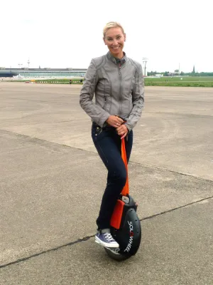 Erste Solowheel Schule öffnet in Berlin Bild: Erste Solowheel Schule öffnet in Berlin