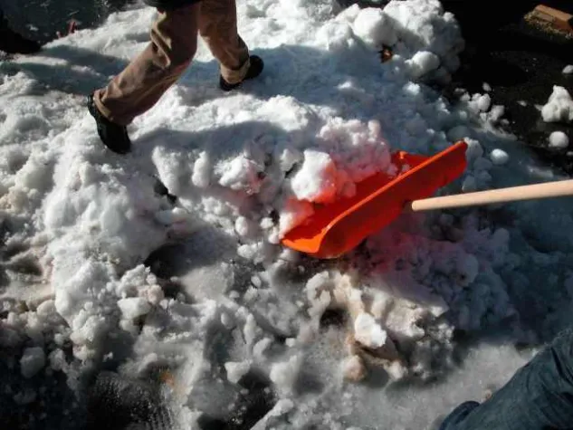 So klappt´s mit der Räum- und Streupflicht Bild: So klappt´s mit der Räum- und Streupflicht