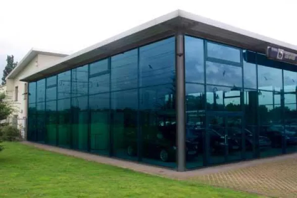 Bild: Effektiver Sonnenschutz durch Sonnenschutzfolien