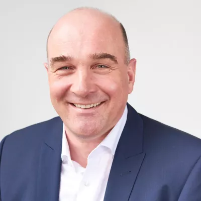 Bild: adesso-Tochter ARITHNEA geht in der adesso SE auf