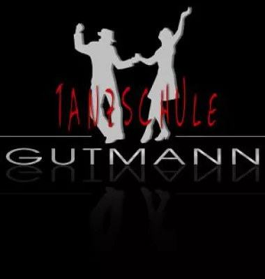 Bild: Freiburg feiert ganz in weiß