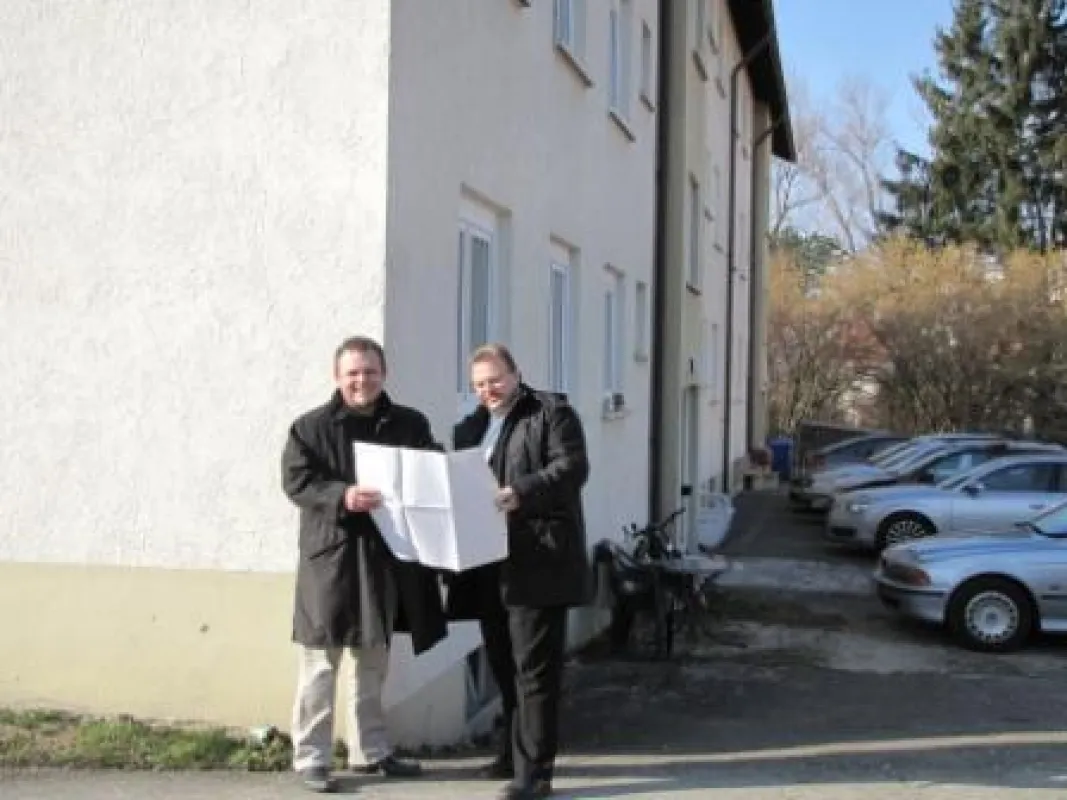 Bernd Golombiovsky, technischer Leiter, mit Jens Kirschner, geschäftsführender Vorstand der Kreisbau