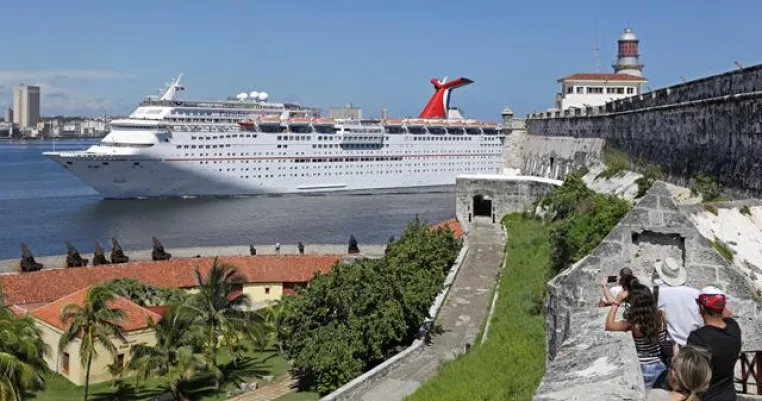 Bild: Carnival kann nicht nur Neubauten – Mit der Renovierung der Paradise wird erneut in den Bestand investiert