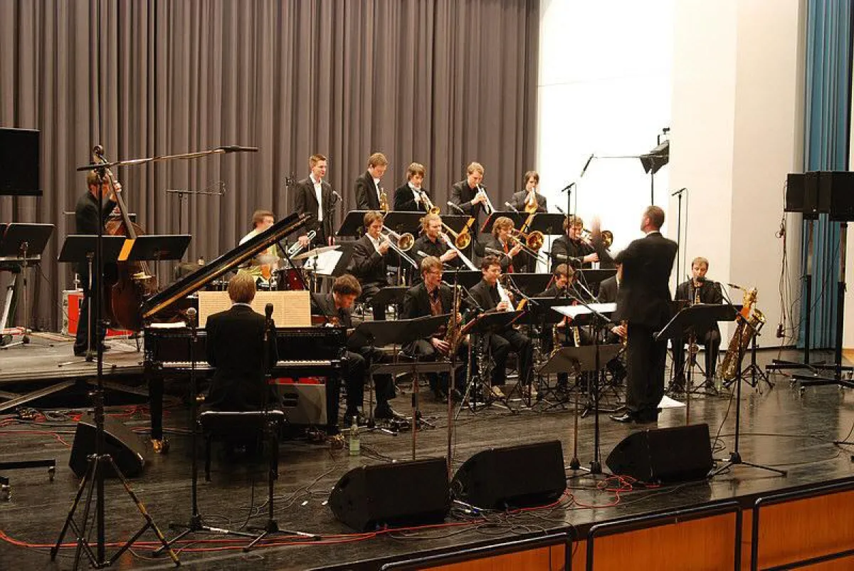 Das Jugendjazzorchester der Bundesrepublik Deutschland unter der Leitung von Edward A. Partyka