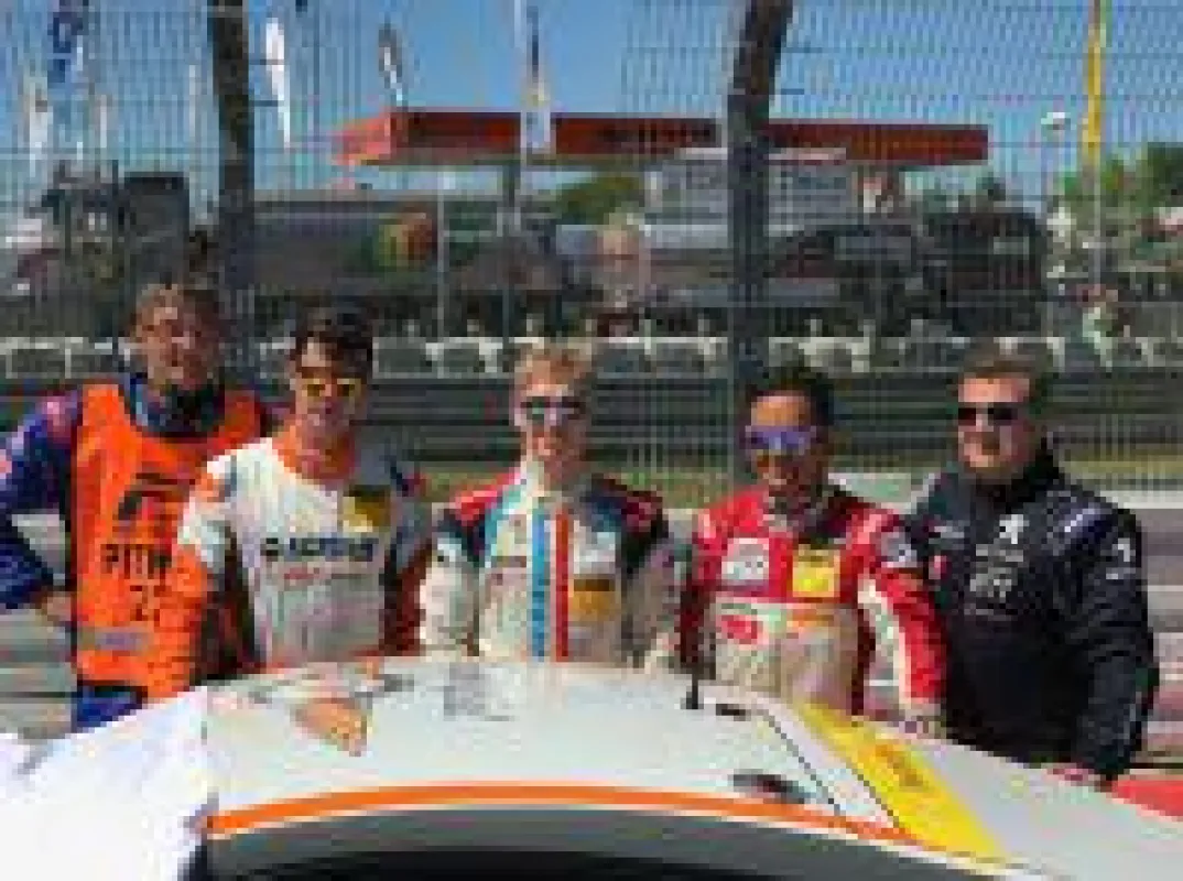 Dominik Schöning (27),Marek Böckmann(20), Olivier Muytjens (36) und Jürgen Nett (50)