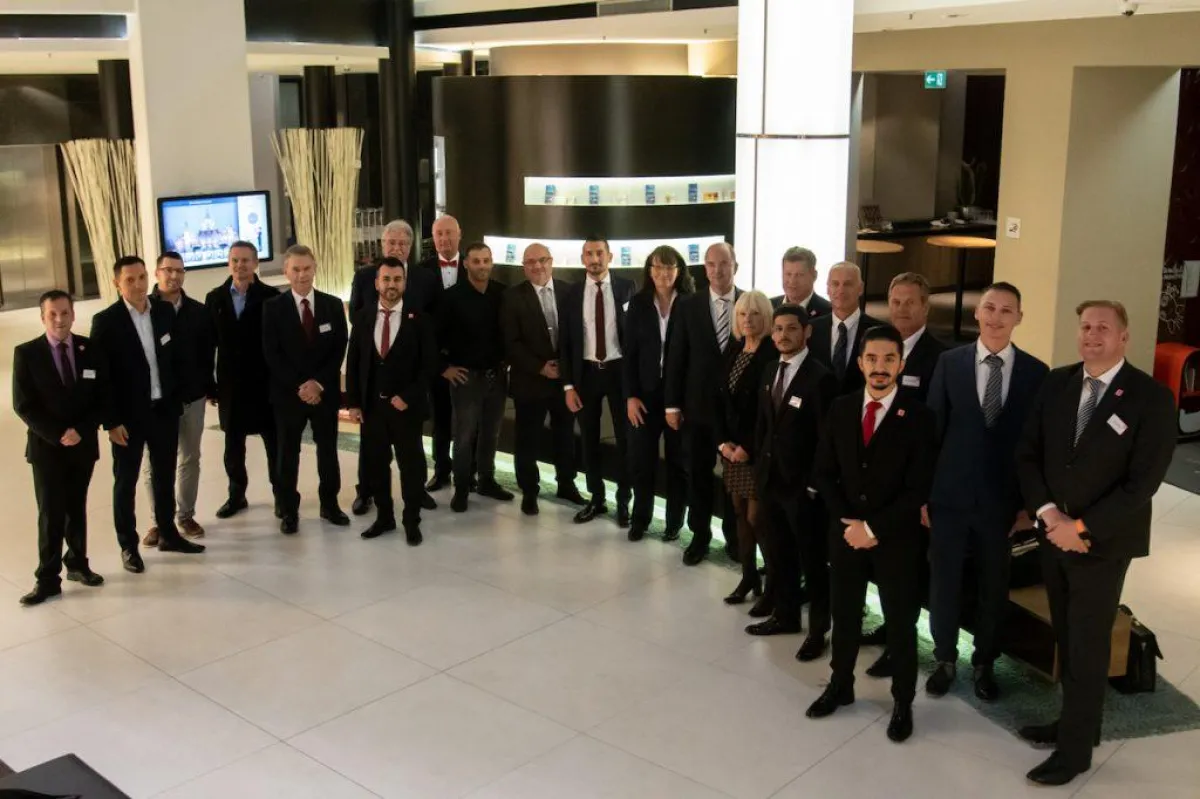 E1 International Investment Holding Teamfoto