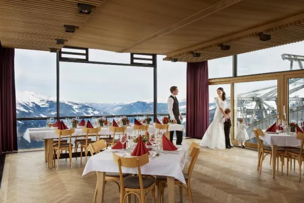 Bild: EuroLam-Lamellenfenster im "Freiraum" der Mayrhofener Penkenbahn