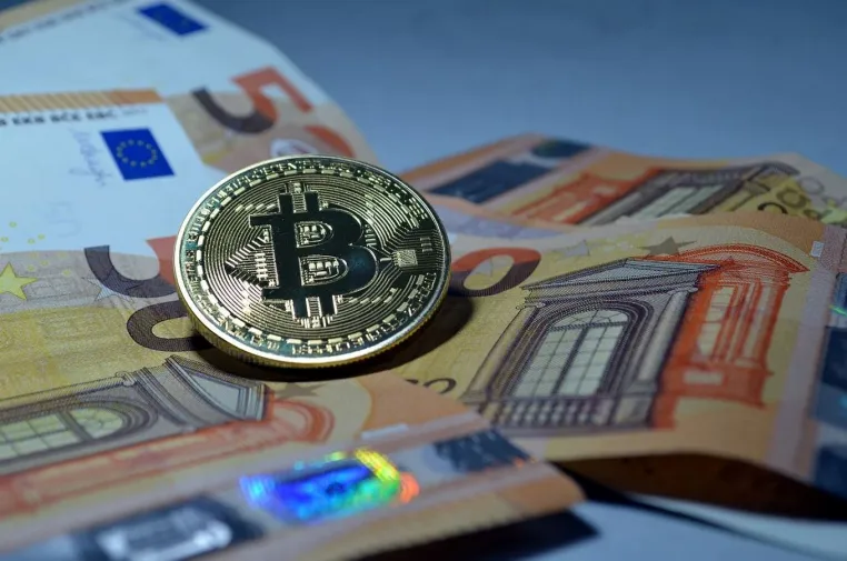 Bild: Steuern sparen beim Kryptohandel
